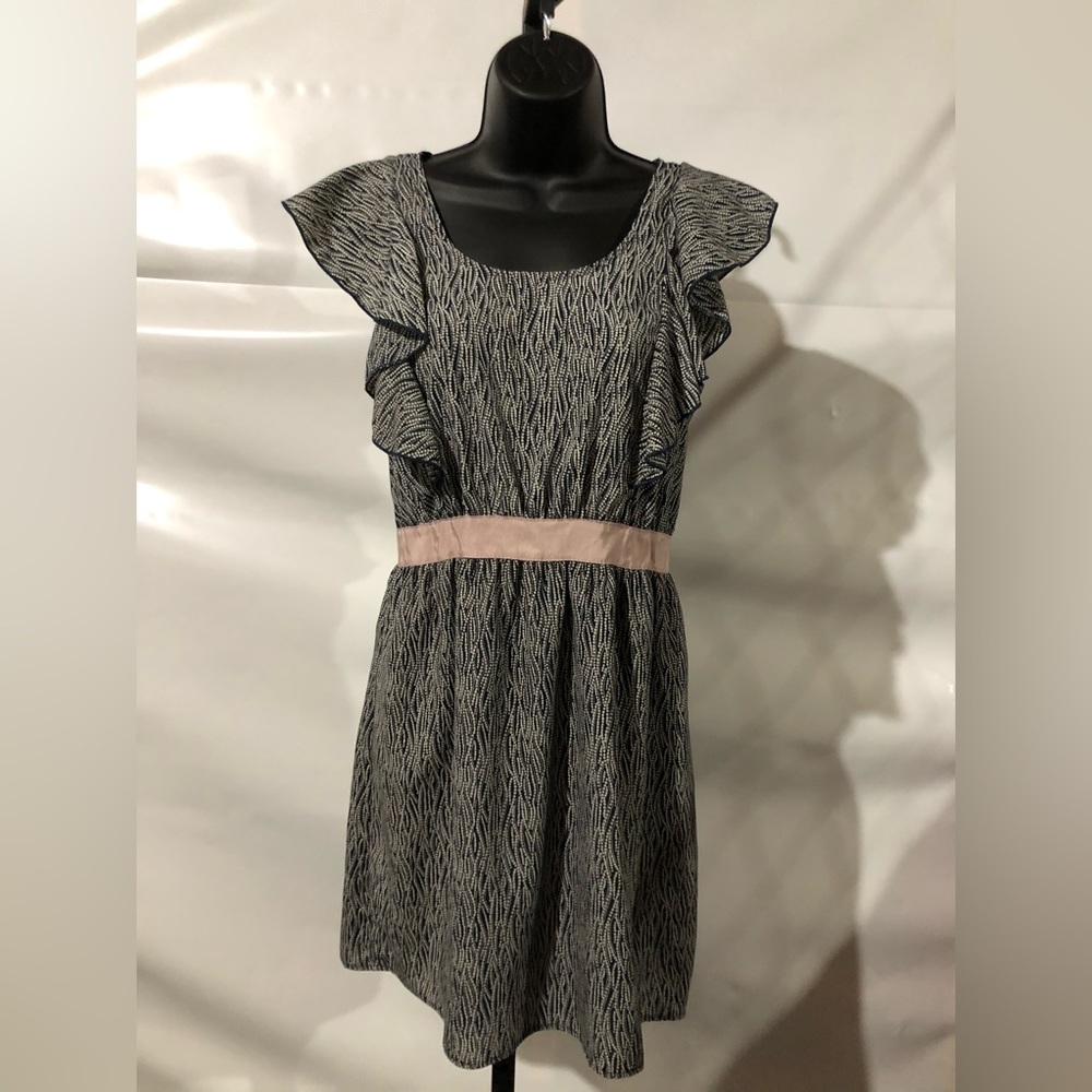 Women’s Chain Print Dress Size Medium